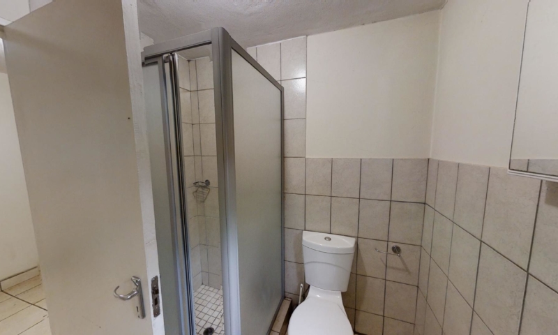 1 Bedroom Apartment in Riviera, Pretoria (5)