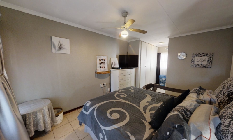 3 Bedroom House Noordwyk, Midrand (14)