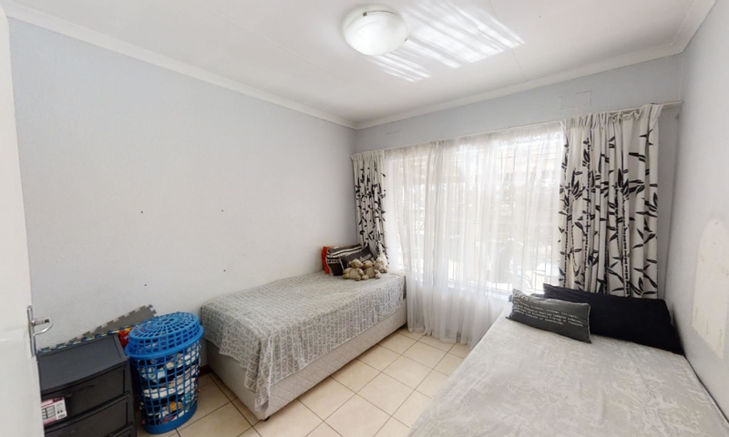 3 Bedroom House Noordwyk, Midrand (19)
